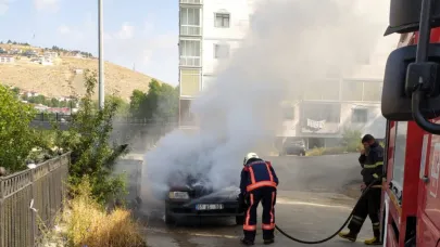 Seyir halindeki araç alev aldı!