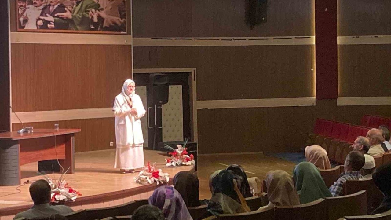 İnsana hizmet noktasında etkin din görevlisi olma vurgusu