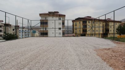 Her mahalleye semt sahası yapılıyor