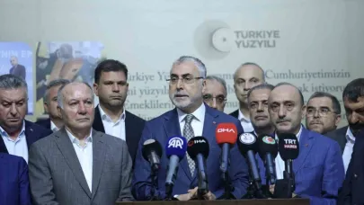 Bakan Işıkhan: Kamu işçilerimize yönelik ‘Kamu Toplu İş Sözleşmeleri Çerçeve Protokolü’nü sendikalar ile birlikte imzaladık"