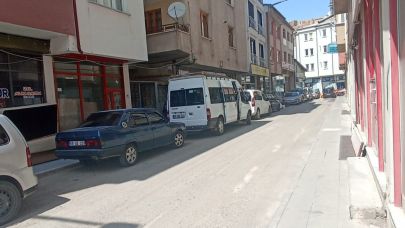 Sokaklar dolu, otoparklar boş!