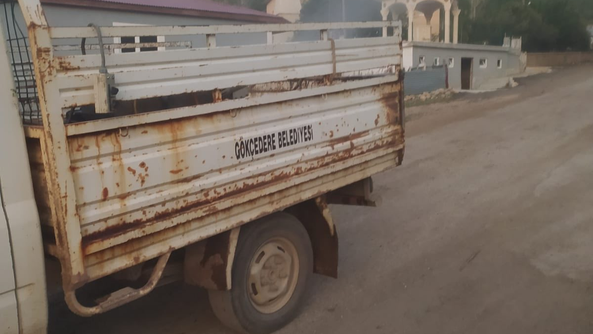 Köylerde ilaçlama yapılıyor