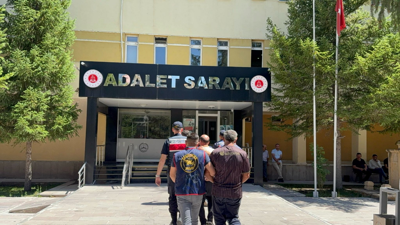 Çiftçinin emeğini çalanlar kıskıvrak yakalandı