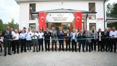 Depremde yıkılan caminin yerine yenisi yapıldı