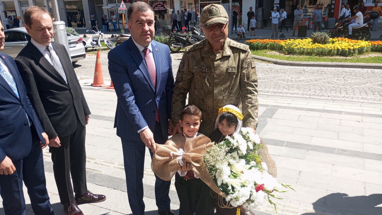 Orgeneral Tokel Bayburt’ta