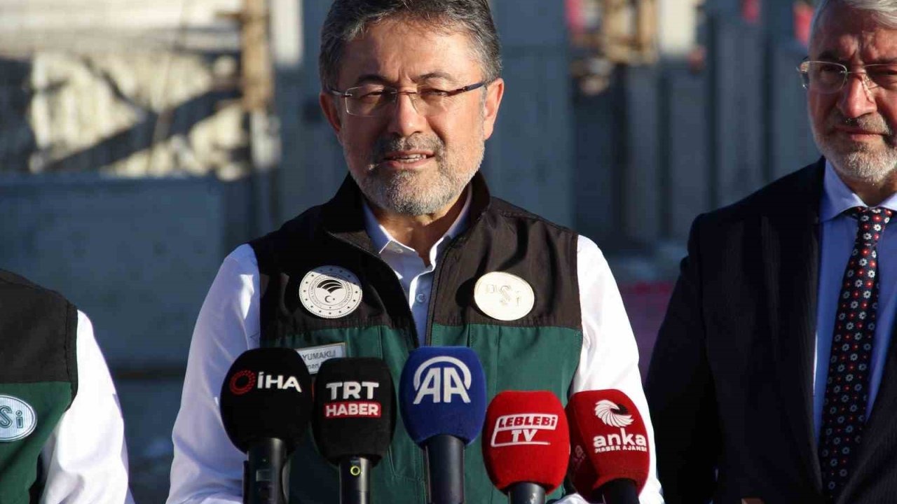 Tarım ve Orman Bakanı Yumaklı: "Türkiye’nin 2100 yılına kadar su kaynaklarının yüzde 25’ini kaybedeceği öngörülüyor"