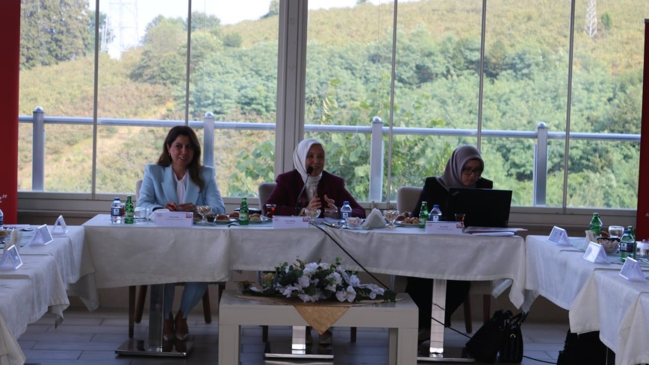 Karadeniz Bölgesi Kadın Hizmetleri Bölgesel İstişare Toplantısı Trabzon’da gerçekleştirildi