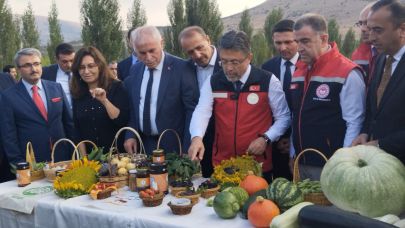 Bakan Yumaklı Bayburt’ta temaslarda bulundu