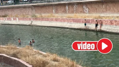 Çocukların yüzme keyfi...