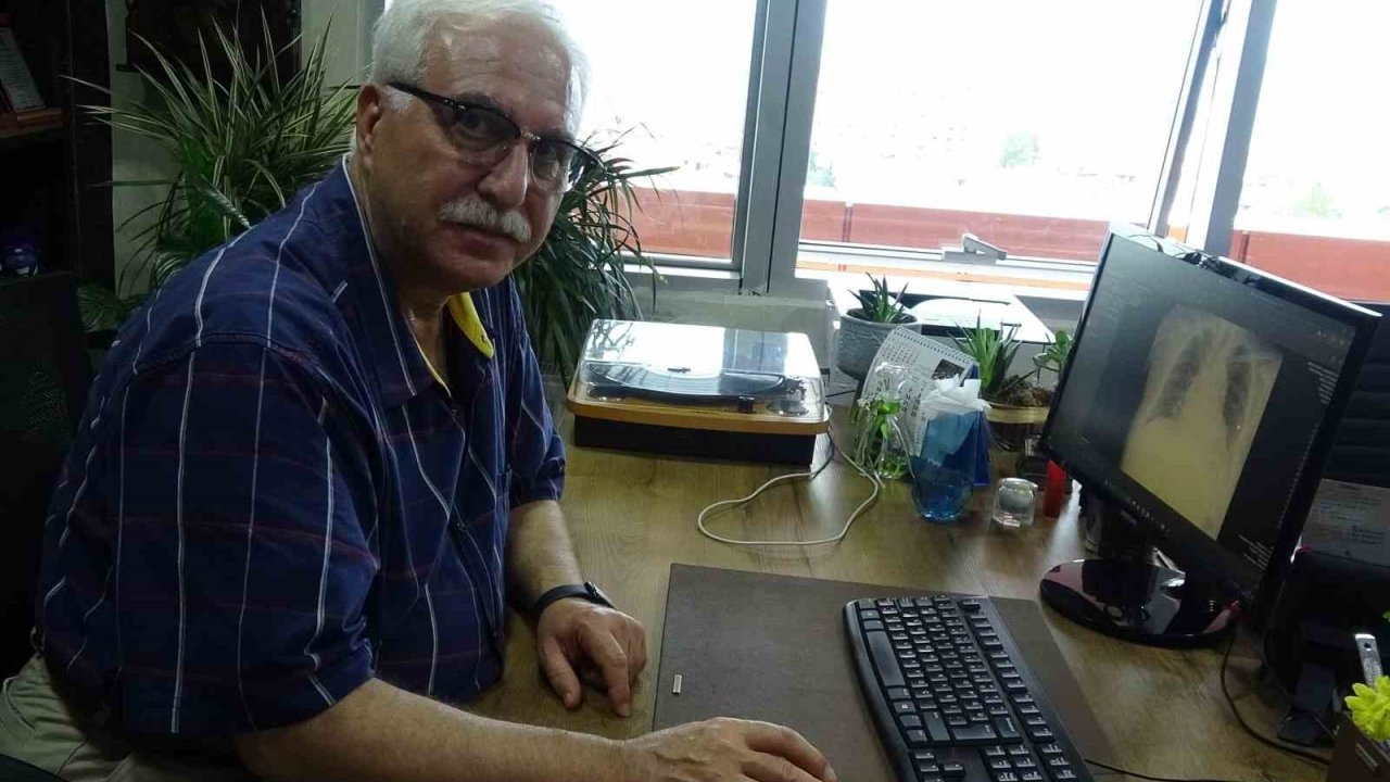 Prof. Dr. Tevfik Özlü: "Okullar ’enfeksiyon fidesi’ olabilir"