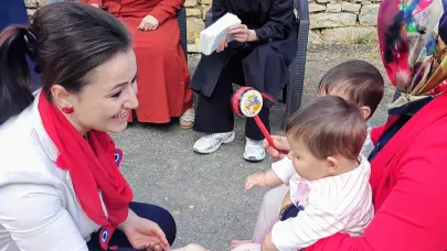 AK Parti’li kadınlardan köy ziyareti