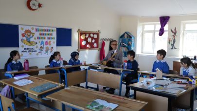 Müdür Kahraman’dan okul ziyaretleri