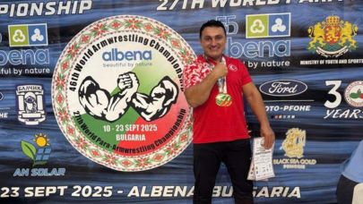 Ünal Türker'in bileği bükülmüyor...