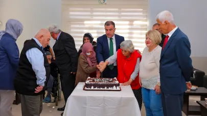 Vali Eldivan, huzurevi sakinleriyle buluştu