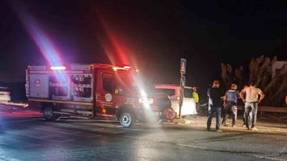 Mersin’de iki otomobil çarpıştı: 1 ölü, 4 yaralı