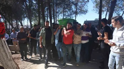 Ailesinin ve arkadaşlarının doğum gününü kutlamak için beklediği genç, trafik kazasında can verdi