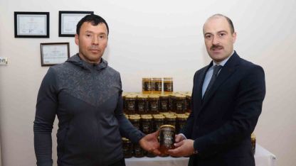 Erzurumlu bal üreticisinden örnek davranış