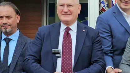 Her araca kasko geliyor