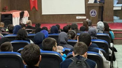 ‘Peygamberimiz ve Aile ahlakı’ konulu konferans düzenlendi