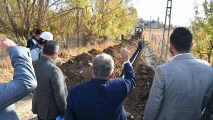 Büyükşehir’in Sarız’daki alt ve üst yapı yatırımları sürüyor