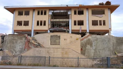 Yeni ‘Kültür Merkezi’ için ilk kazma vuruldu