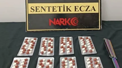 Otobüs terminalinde uyuşturucu operasyonu: 2 gözaltı