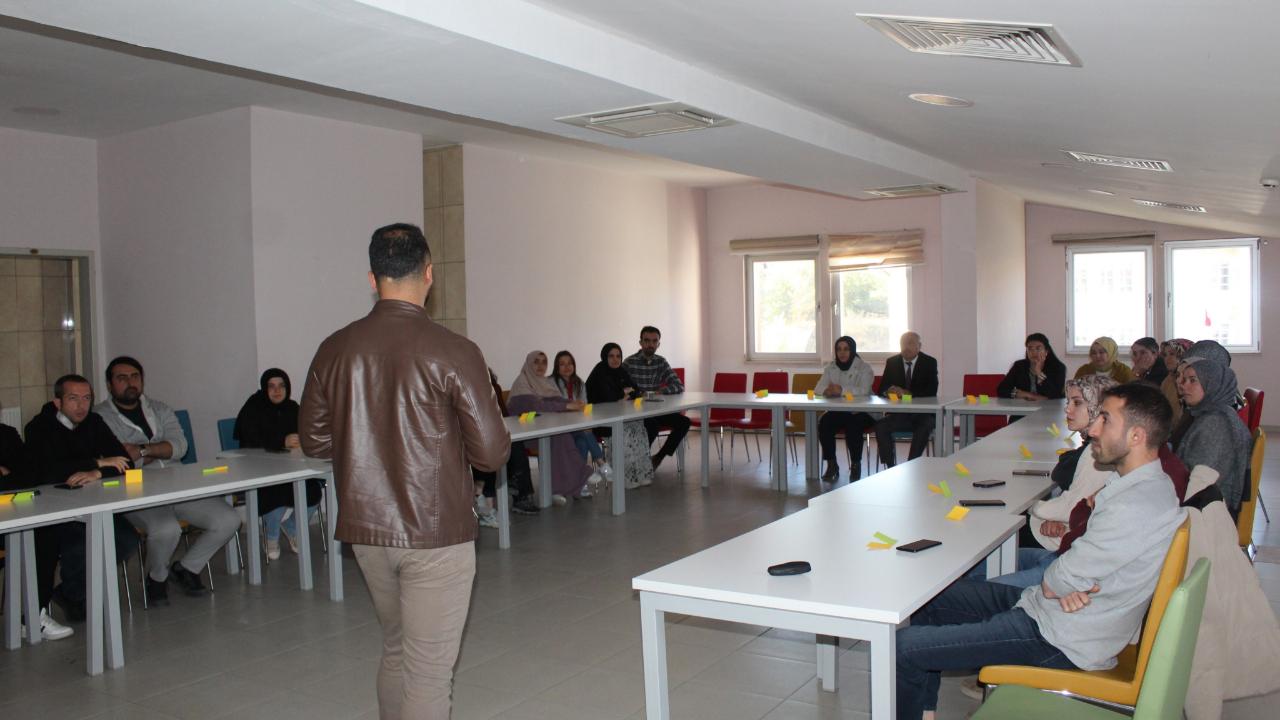 Aile ve Sosyal Hizmetler İl Müdürlüğü’nde hizmet içi eğitim