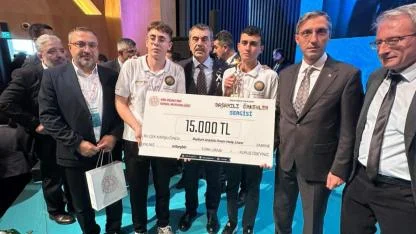 Anadolu İmam Hatip Lisesi Türkiye 3.sü