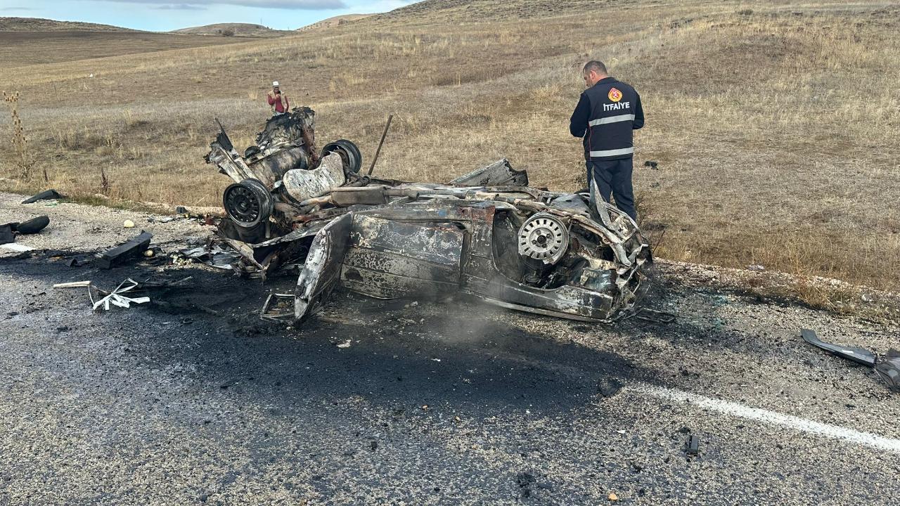 Bayburt’ta feci kaza: 1 kişi yanarak can verdi!