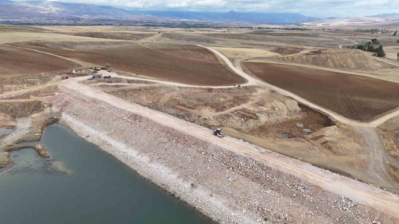 Bayburt’taki sulama ve taşkın projelerinde çalışmalar devam ediyor