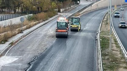 Köy yolları asfalt bekleyedursun, o yolda çalışmalar sürüyor!