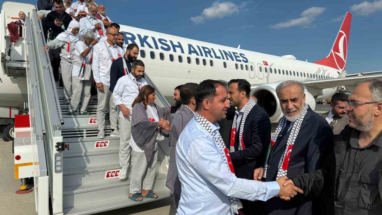 Özgürlük Filosu’ndaki 94 aktivist Türkiye’ye getirildi
