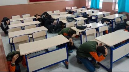Pazartesi Okullar da Afet Tatbikatı Yapılacak