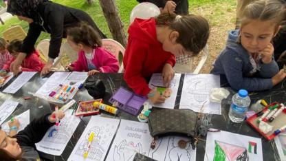 Saadet Partisi çocuklar için şölen düzenledi