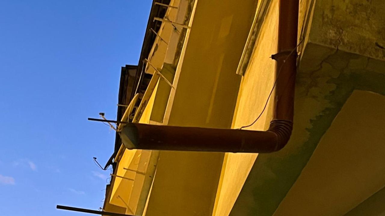 Yağmurlu günler kapıda; binalarda oluk ve tahliye bakımı şart!