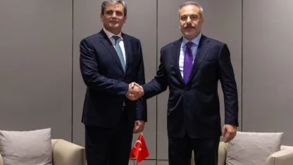 Bakan Fidan, Karadağlı mevkidaşı ile bir araya geldi