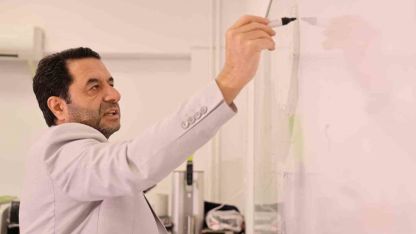 Prof. Dr. Fahrettin Yakupanoğlu; "Bilim makalede kalmamalı, ürüne dönüşmeli"