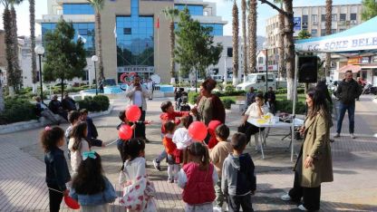 Söke’de Belediye Meydanı renkli görüntülere sahne oldu