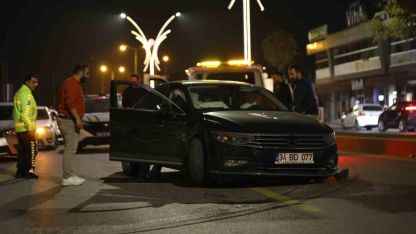 Sakarya’da hareketli dakikalar: Uyuşturucu taşıdığından şüphelenilen araç, kilometrelerce kovalandı