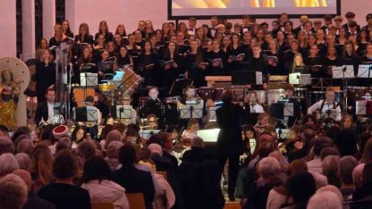 Bursalı öğrenciler, Almanya’da ayakta alkışlandı