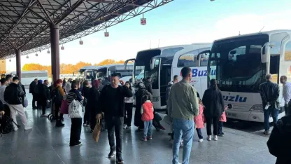 Otogarda ’ara tatil’ yoğunluğu