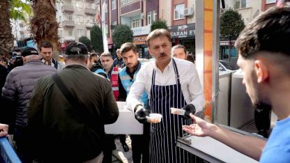 Bahçelievler’de şehitler için mevlit okutuldu, lokma dağıtıldı