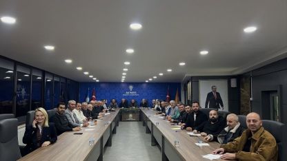 Toplantı, şehit İlhan Ongan için okunan Fatiha ile başladı