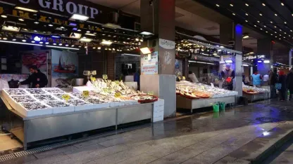 Karadeniz son 35 yılın en bereketli hamsi sezonunu yaşıyor