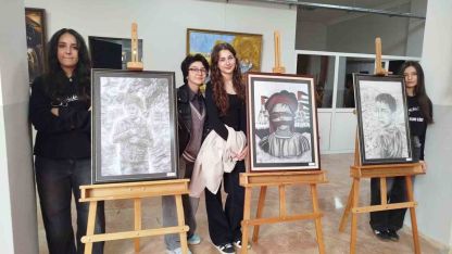 Genç ressamlar Gazzeli çocukların acısını resmetti