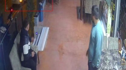 Park halindeki araca çarpıp kaçtı: Plakasını düşürüp kayıplara karıştı, o anlar kamerada