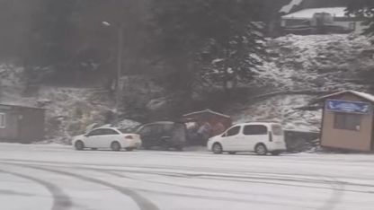 Uludağ’da kar yağışı etkisini gösterdi