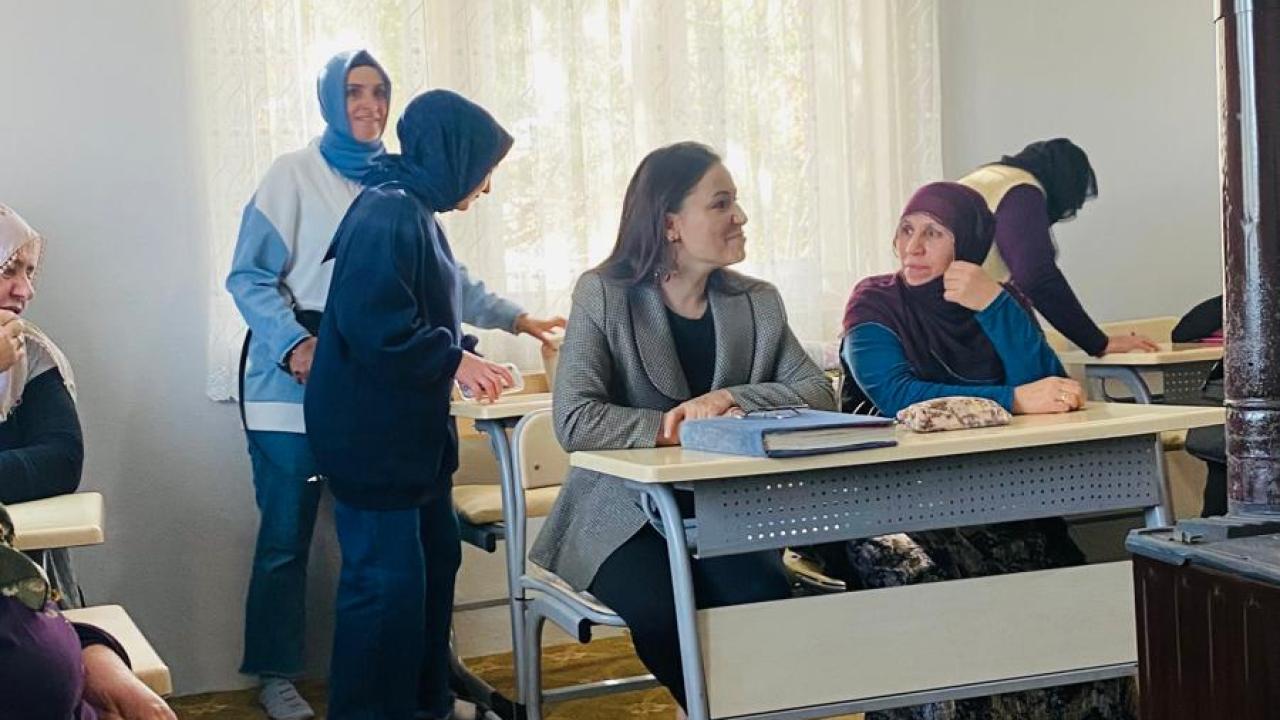 AK Parti Kadın kolları çalışmalara hız verdi