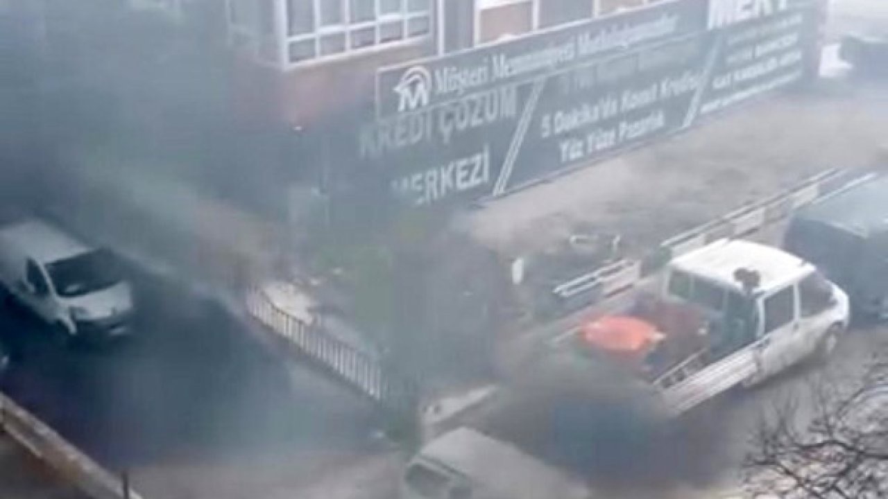 Ankara’da seyir halindeki otomobil alev aldı