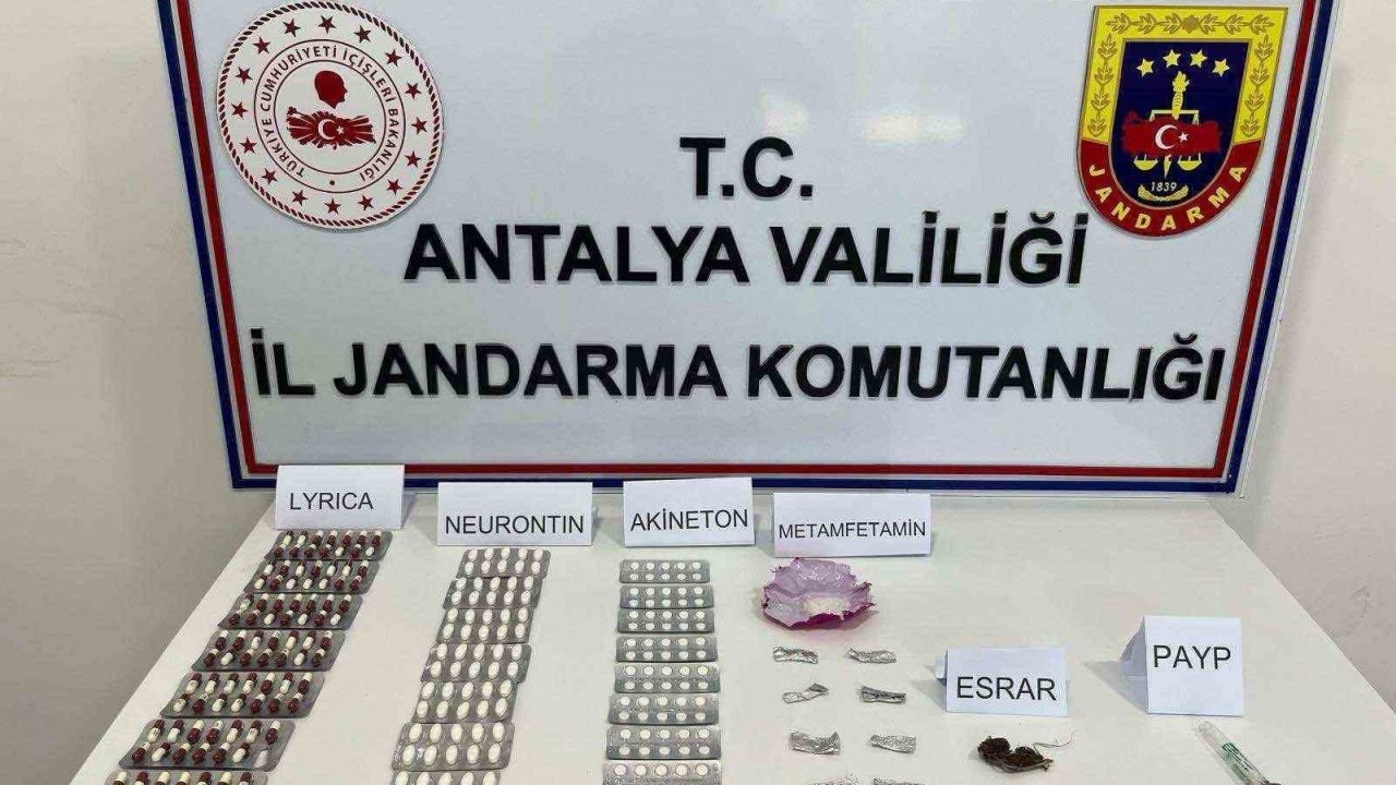 Antalya’da sentetik hap ve esrar ele geçirildi